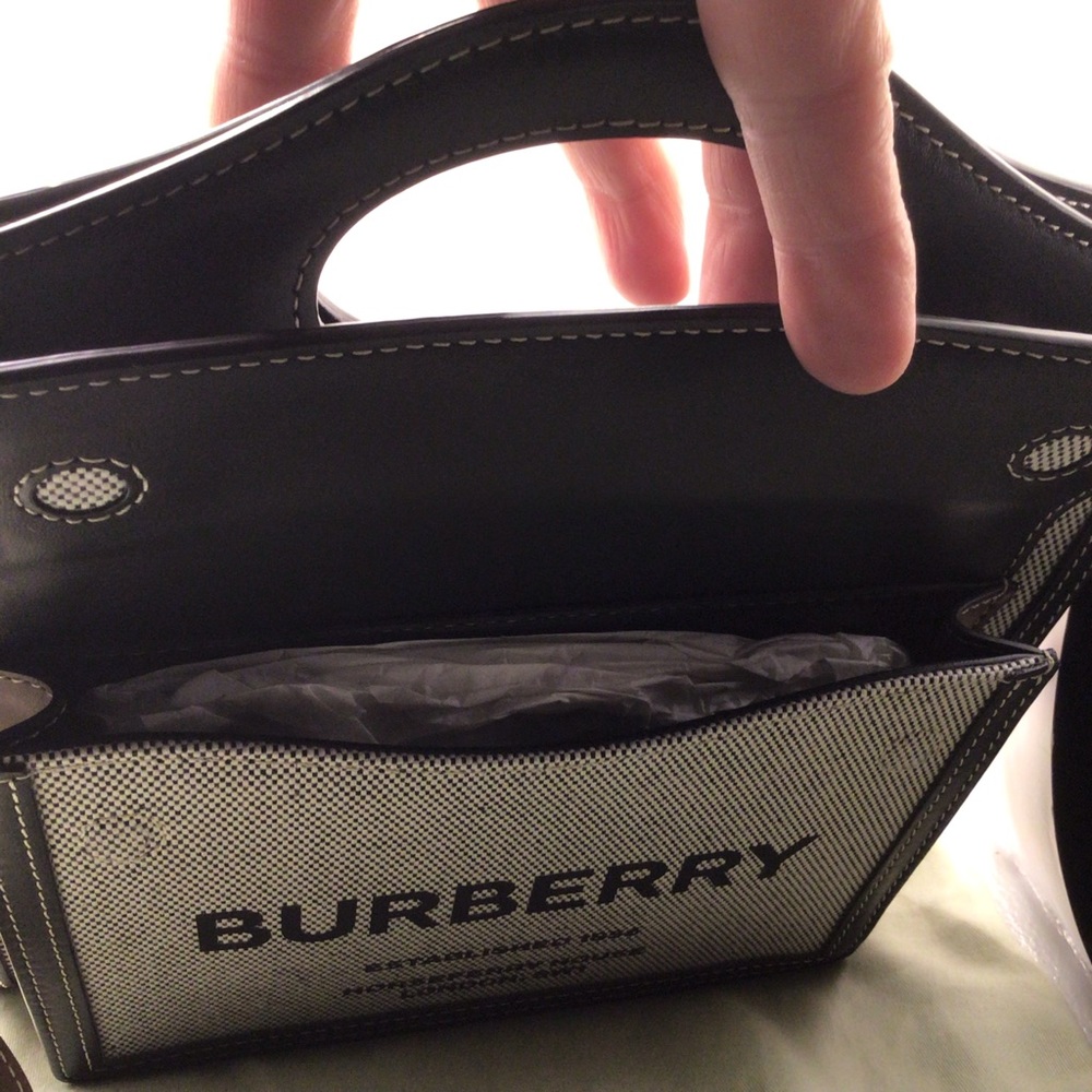 BURBERRY, HORSEFERRY, NWT, POCKET TOTE, MINI, MADE IN ITALY - Picture 4 of 16